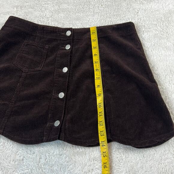 Vintage 90s Baxis brown corduroy scallop hem button down skirt, size 13 - Picture 2 of 6